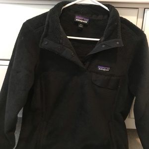 Black Patagonia Pullover